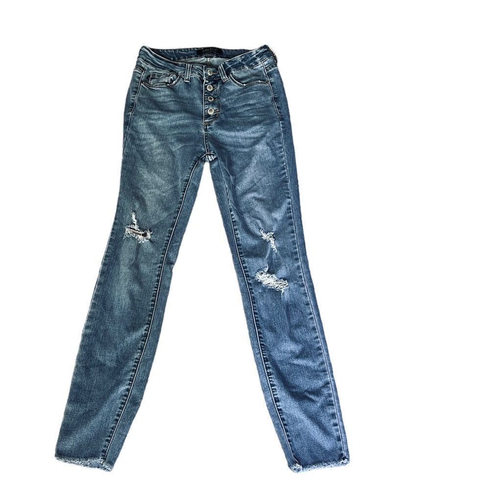 JUDY BLUE SKINNY FIT. BUTTON FLY FRINGED ANKLE WOMENS JEANS. SIZE 24.